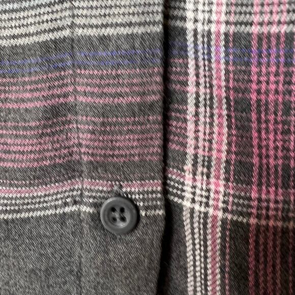 Anthropologie Cloth & Stone Top Womens Size Medium Gray & Pink Plaid Flannel - Picture 8 of 16